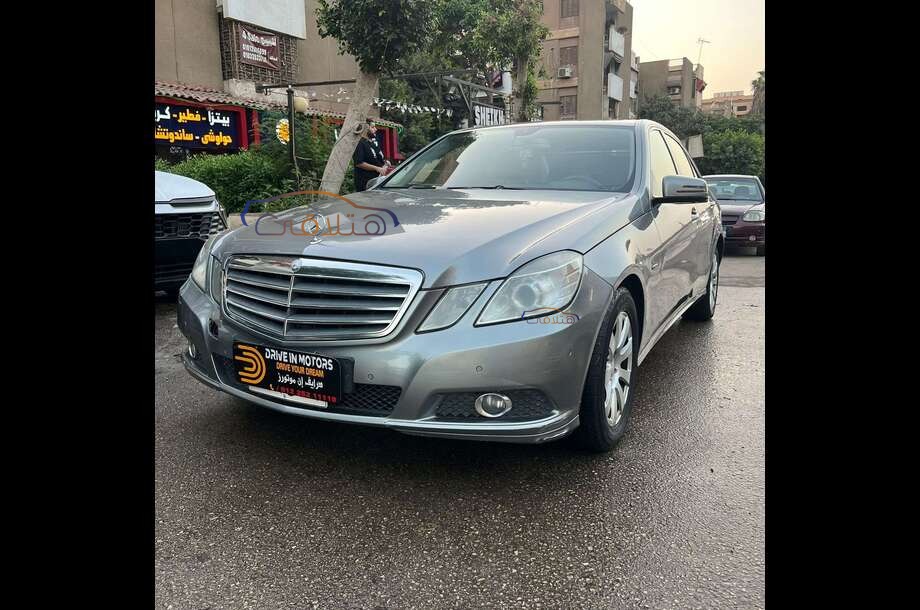 E 250 Mercedes فضي