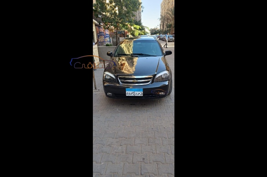 Optra Chevrolet أسود