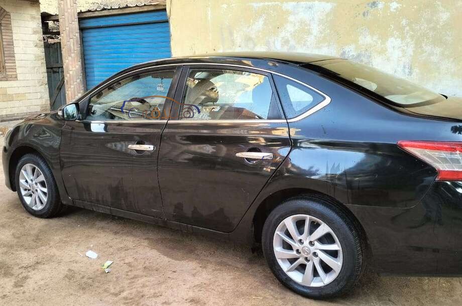 Sentra Nissan Black