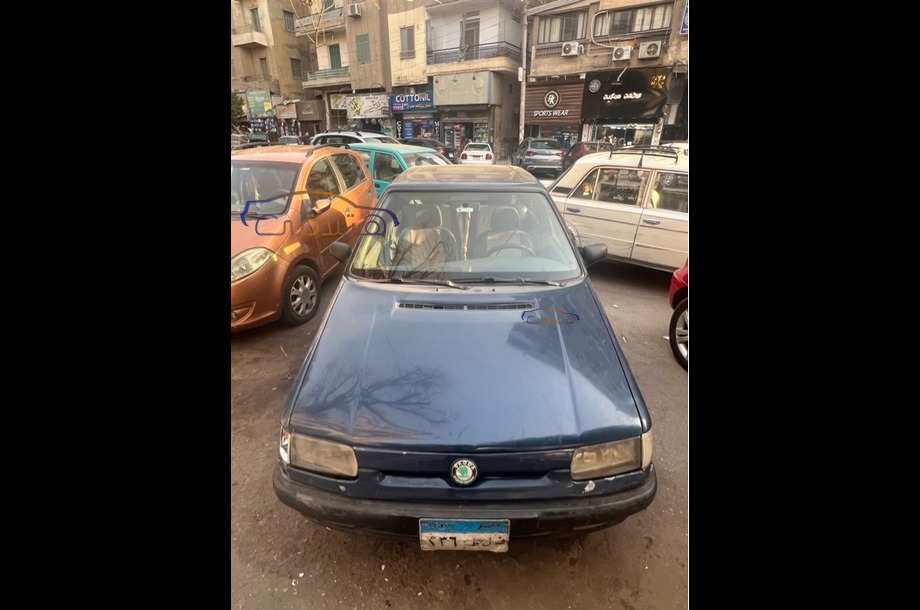 Felicia Skoda أزرق