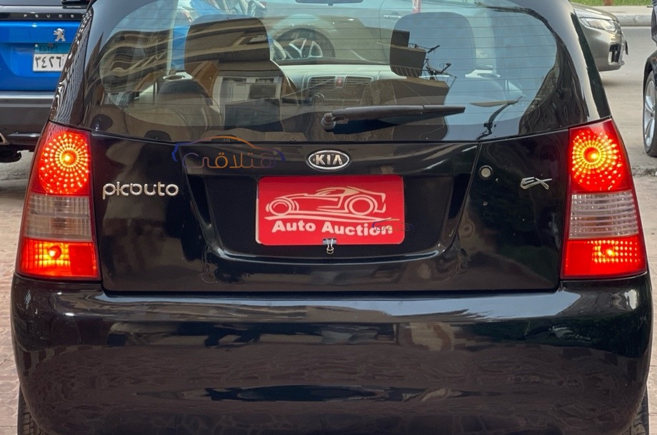 Picanto Kia أسود