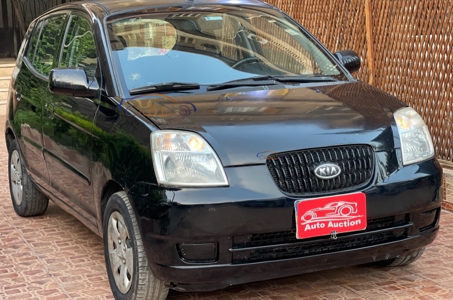 Picanto Kia أسود