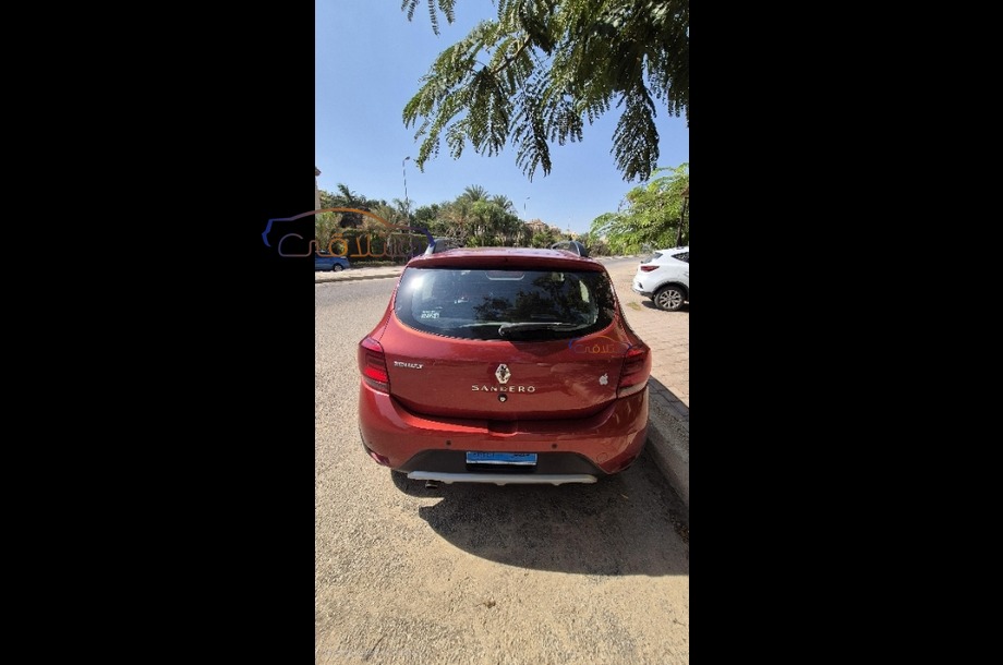 Sandero Step Way Renault احمر