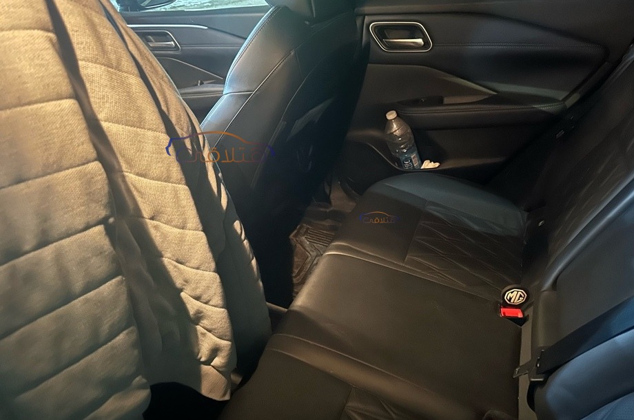 Qashqai Nissan الأزرق الداكن