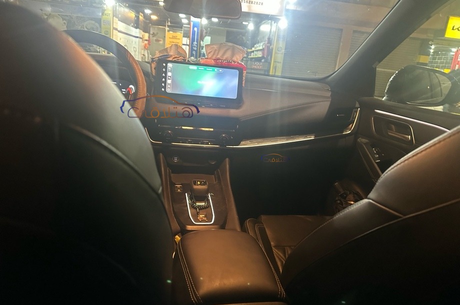 Qashqai Nissan الأزرق الداكن