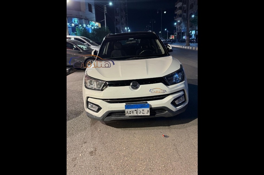 Tivoli Ssang Yong أبيض
