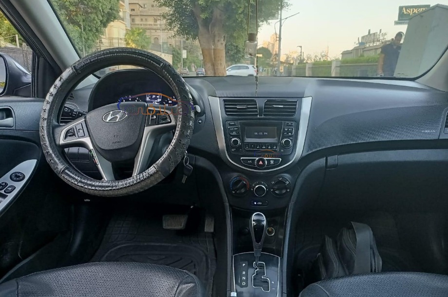 Accent RB Hyundai فيراني