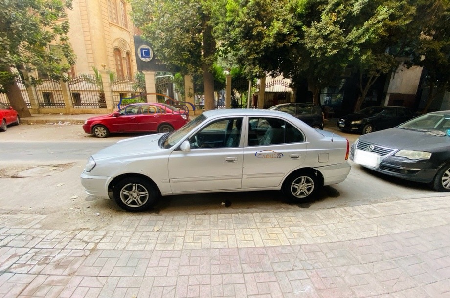 Verna Hyundai Silver