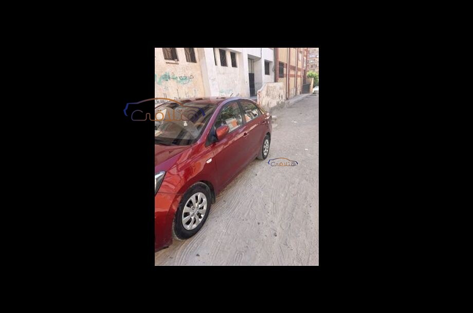 Pegas Kia احمر غامق