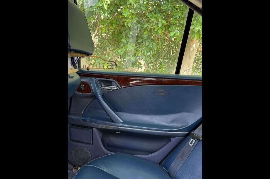 200 Mercedes Dark blue