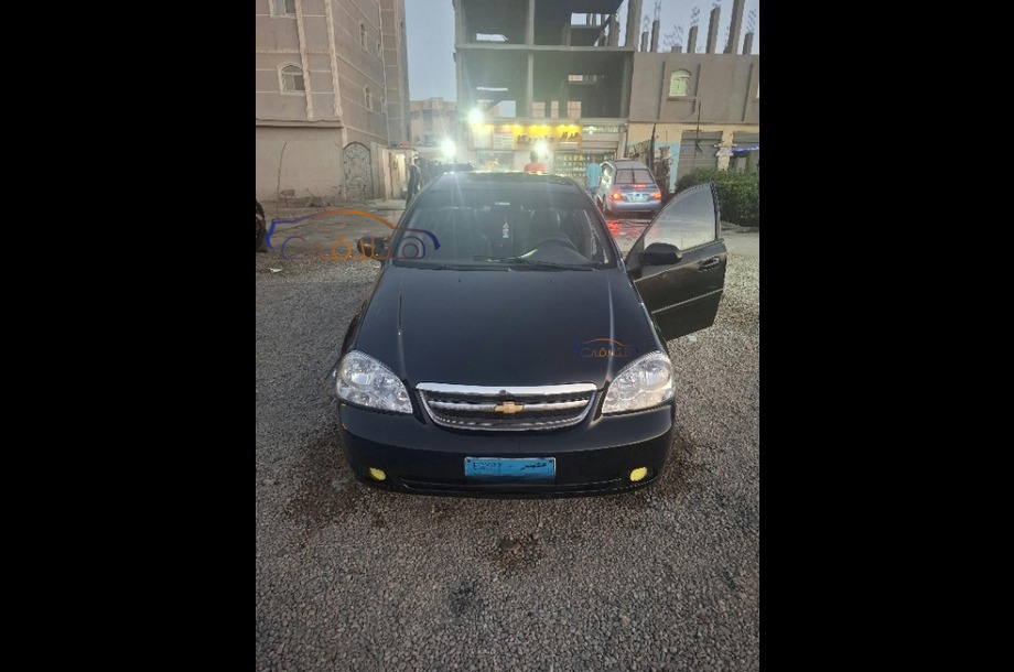 Optra Chevrolet أسود
