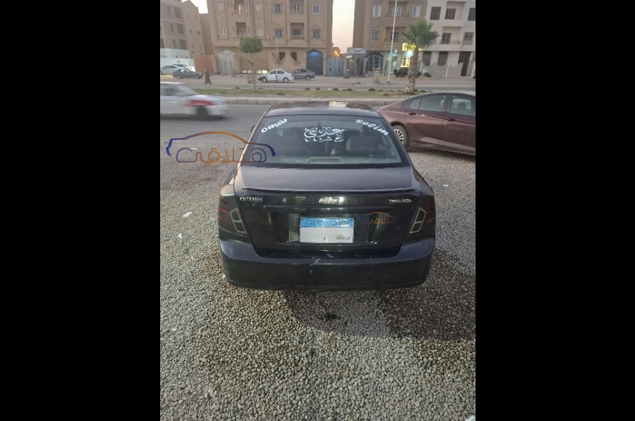 Optra Chevrolet أسود
