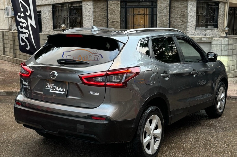 Qashqai Nissan رمادي