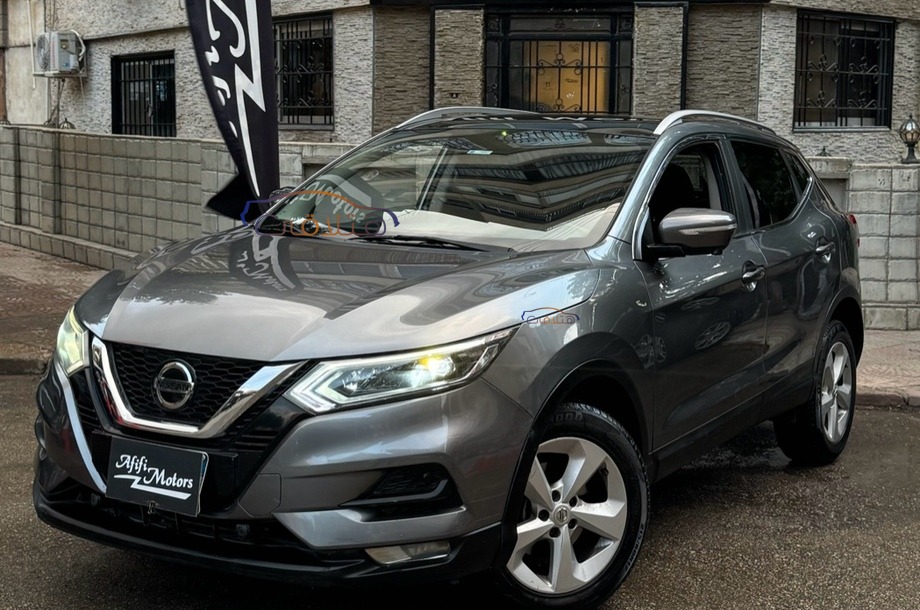 Qashqai Nissan رمادي