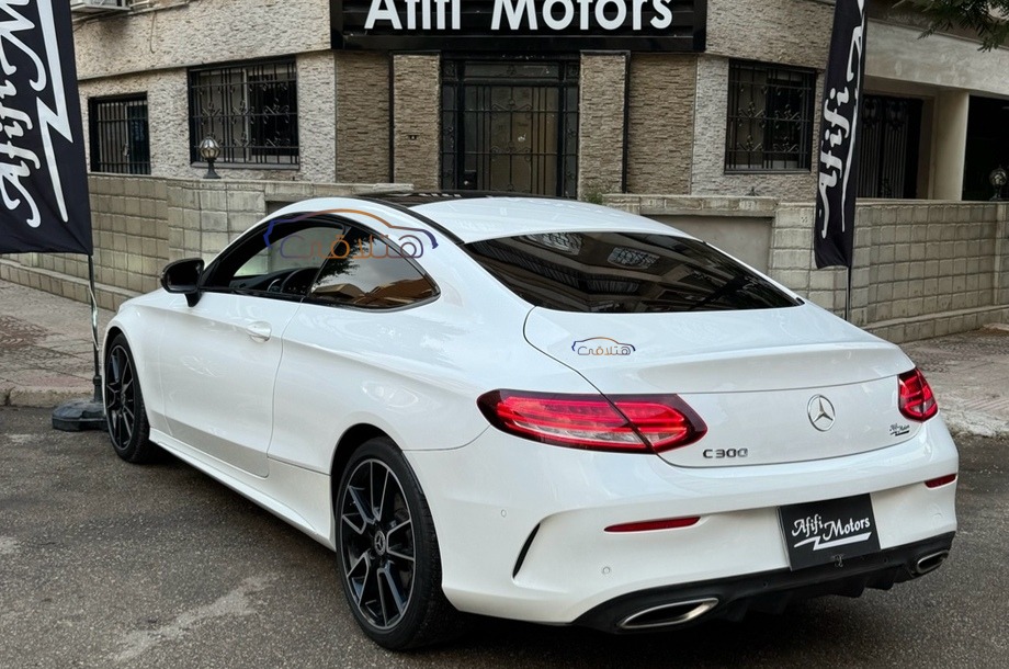 C 300 Mercedes White