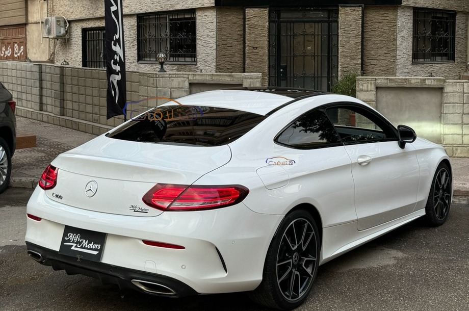 C 300 Mercedes White