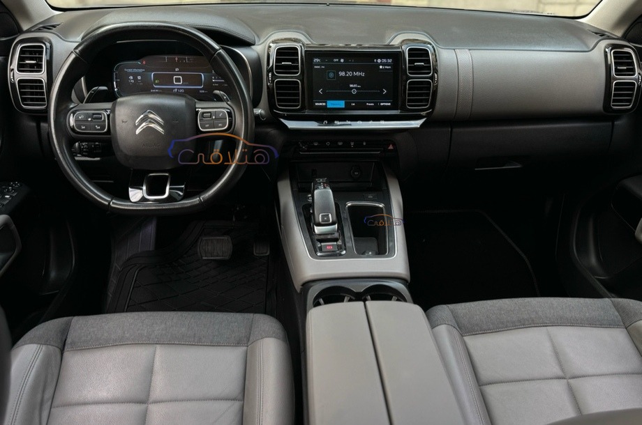 C5 Aircross Citroën فضي