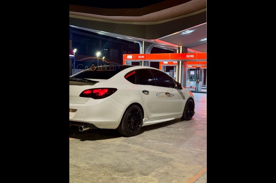 Astra Opel White