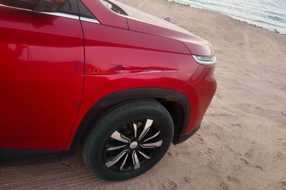 Captiva Chevrolet احمر