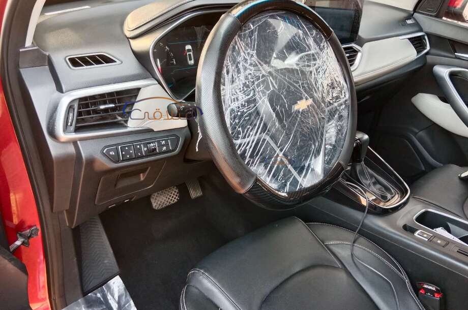 Captiva Chevrolet احمر