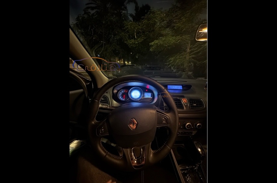 Fluence Renault برونزي