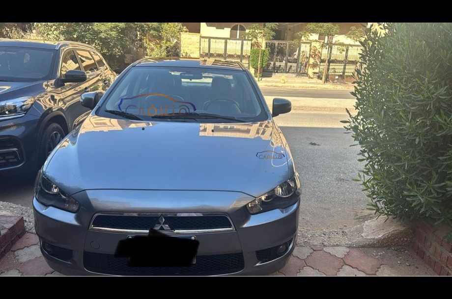 Lancer EX Shark Mitsubishi فضي