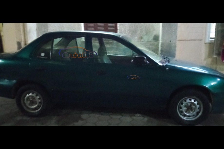 Accent Hyundai اخضر غامق