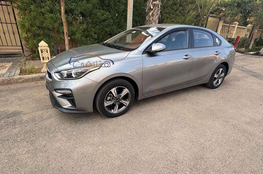 Grand Cerato Kia رمادي