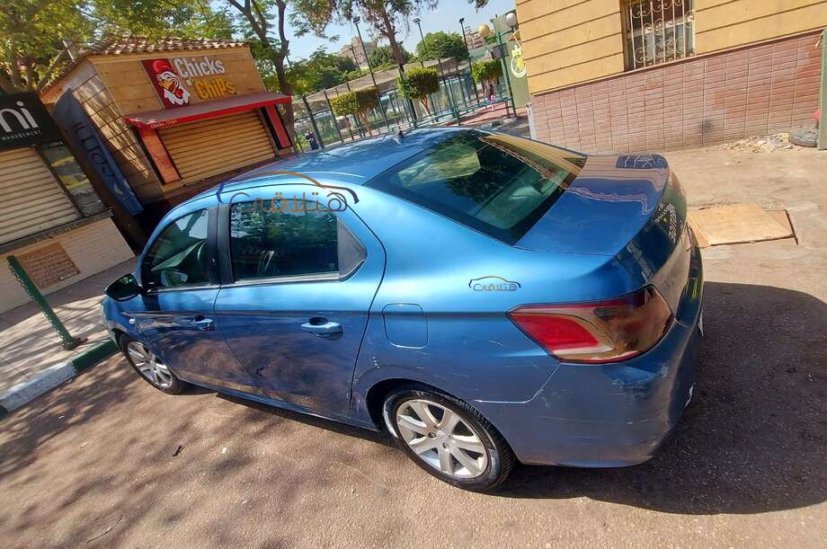 301 Peugeot Blue