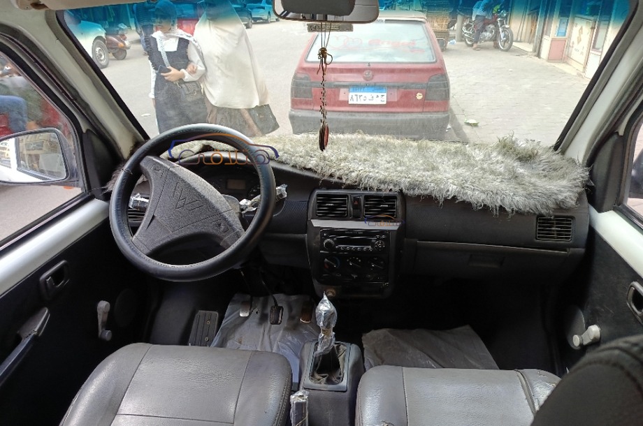 N300 Chevrolet أبيض