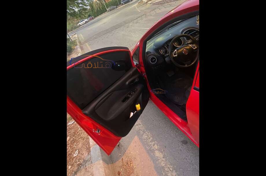 Punto Fiat Red