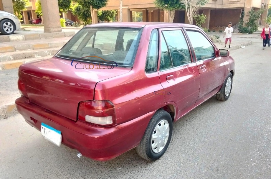 Pride Saipa احمر غامق