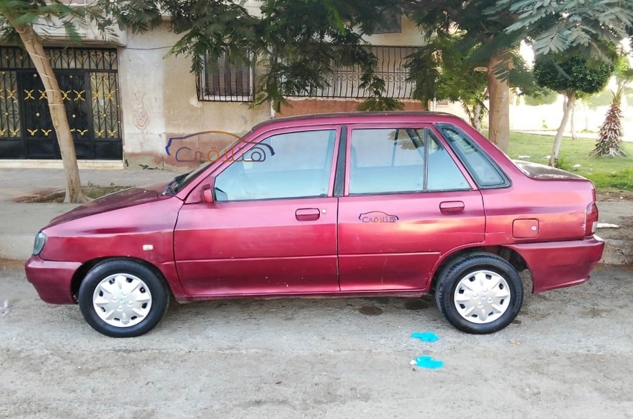 Pride Saipa احمر غامق