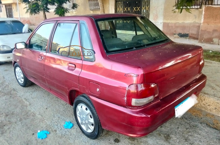 Pride Saipa احمر غامق