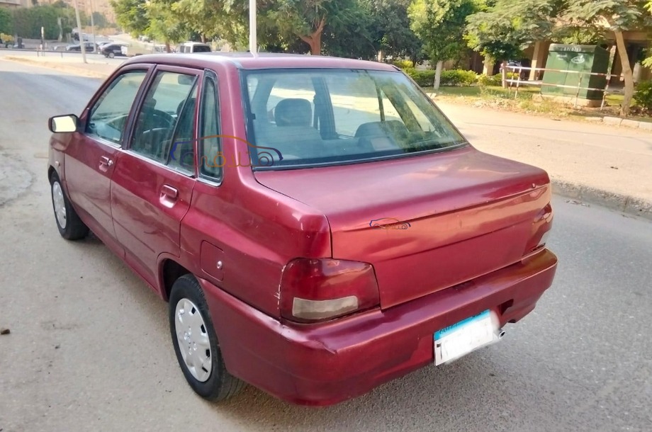 Pride Saipa احمر غامق