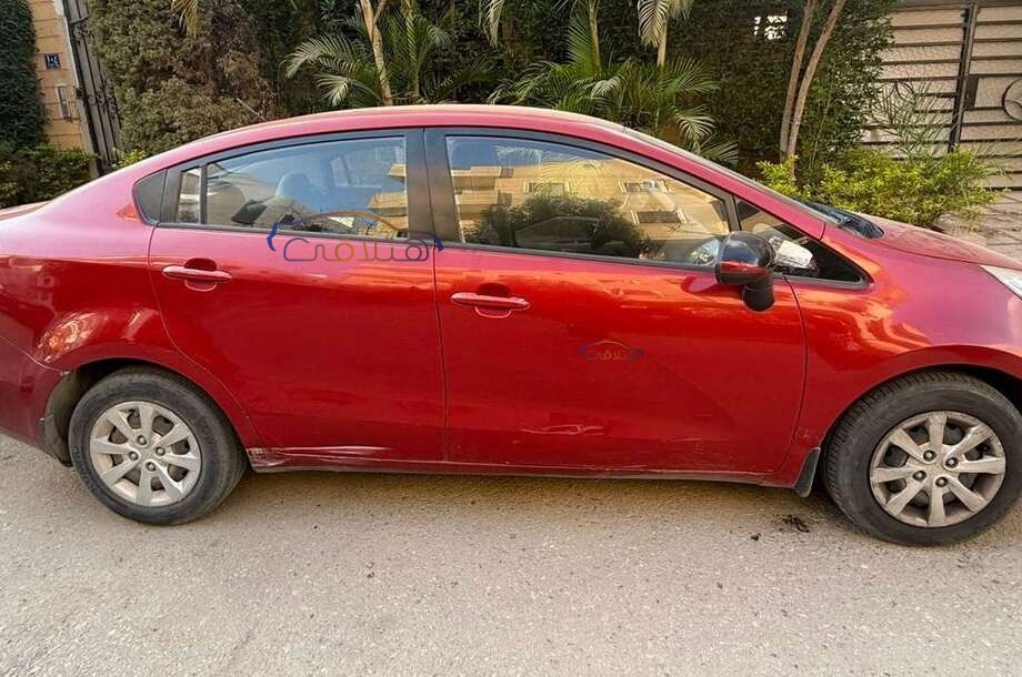 Rio Kia احمر