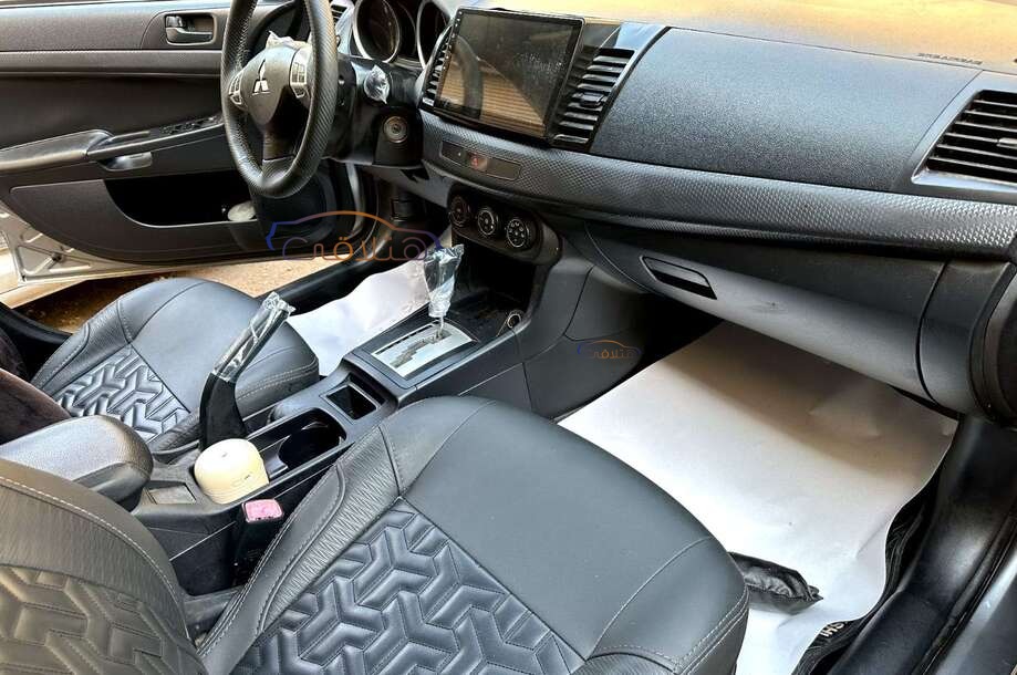Lancer EX Shark Mitsubishi رمادي