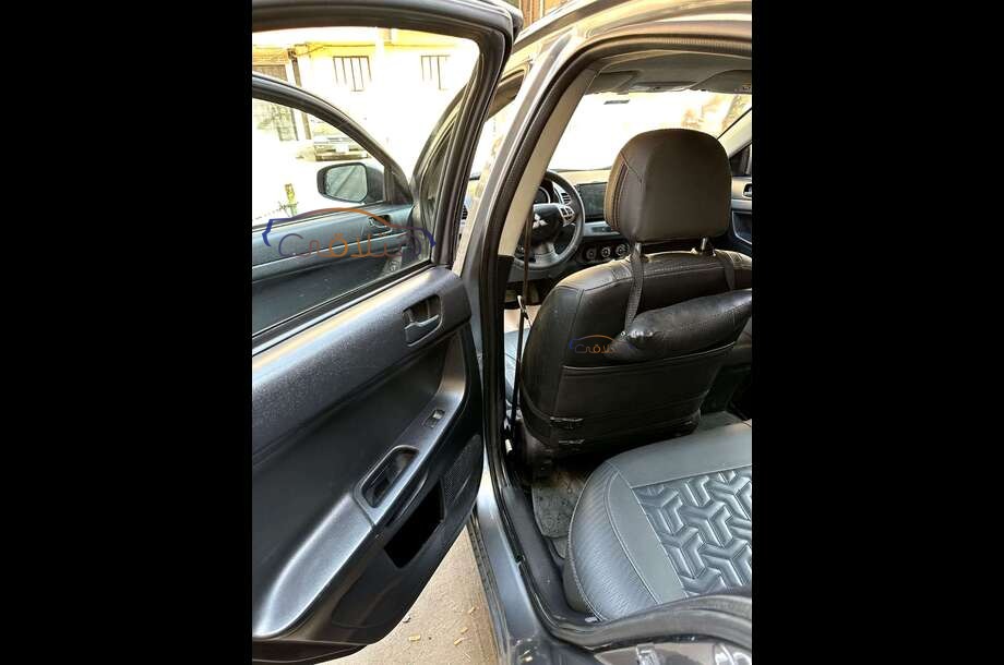 Lancer EX Shark Mitsubishi رمادي