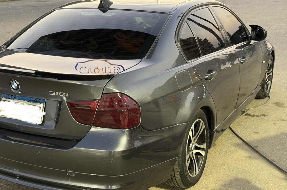 318 BMW Gray