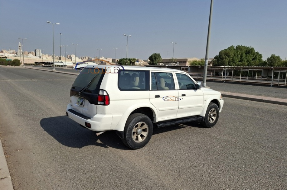 Nativa Mitsubishi White