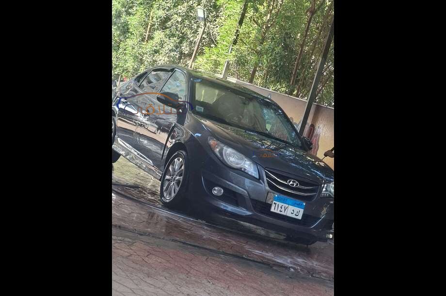 Elantra HD Hyundai Dark grey