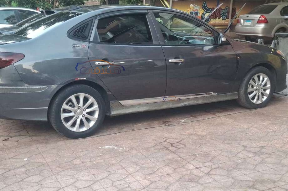 Elantra HD Hyundai Dark grey