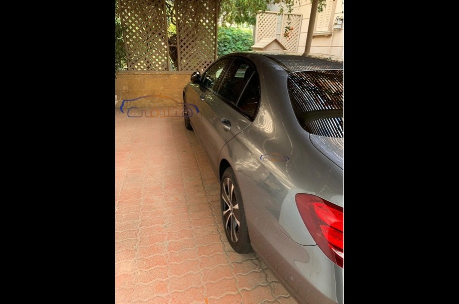 E 300 Mercedes رمادي