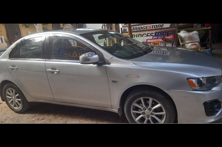 Lancer EX Shark Mitsubishi فضي
