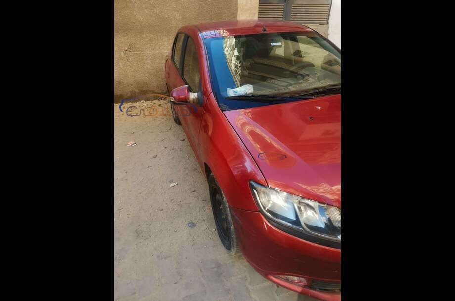 Logan Renault Dark red