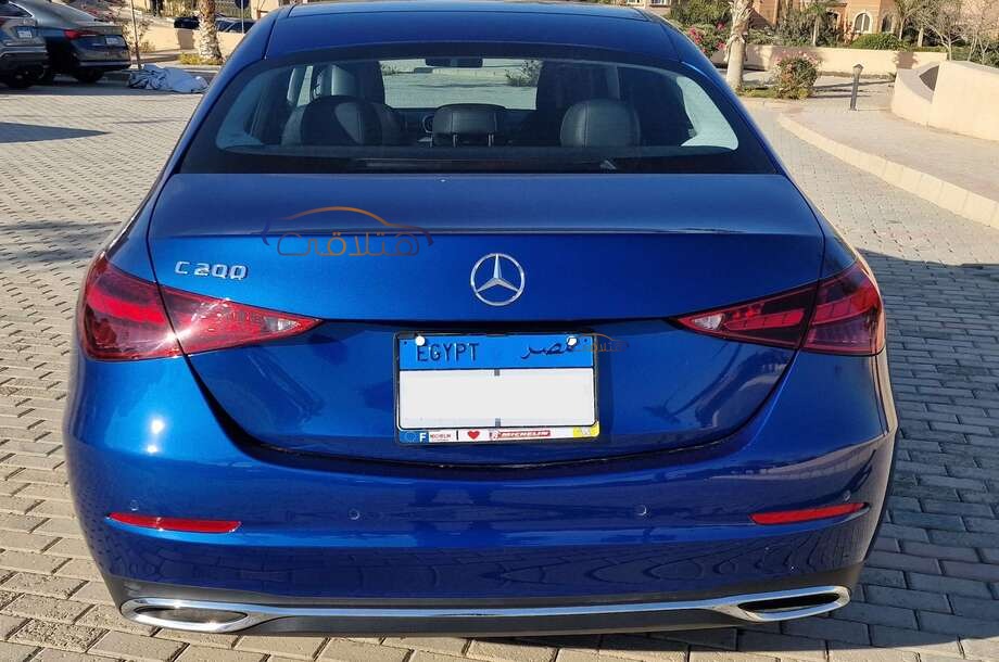 C 200 Mercedes أزرق