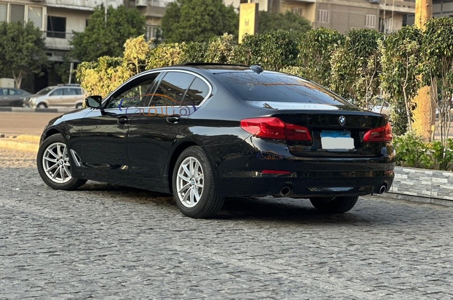 520 BMW Black