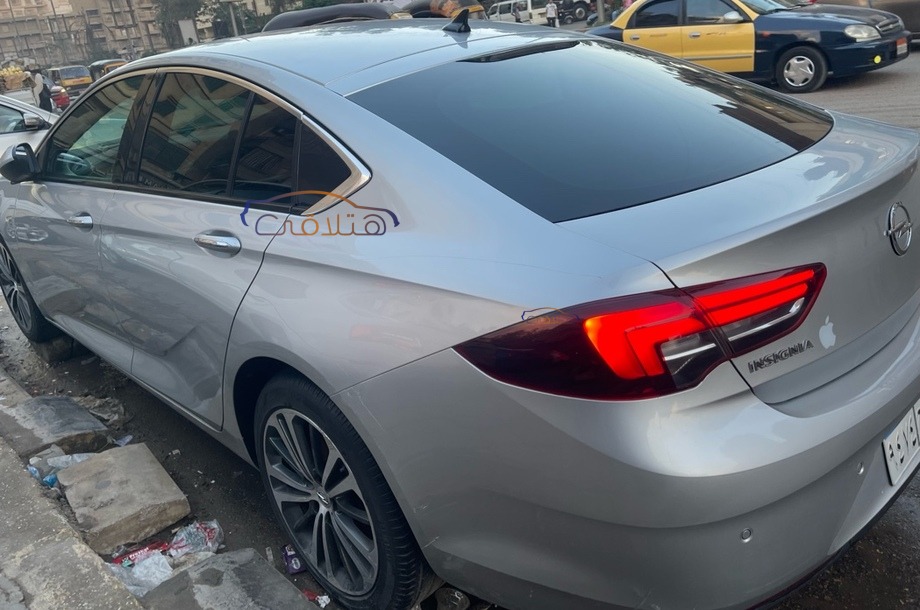Insignia Opel Silver