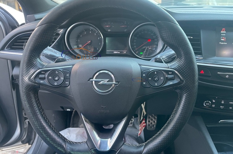 Insignia Opel Silver