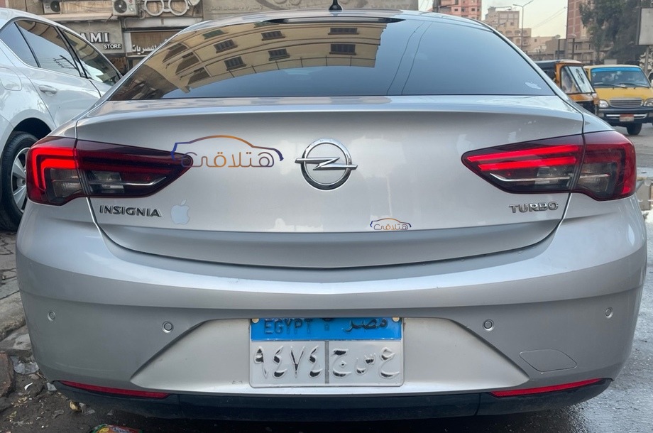 Insignia Opel Silver